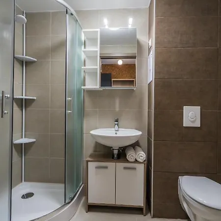 Mf Parafa Apartman *